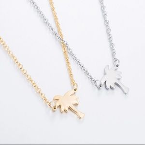 ▪️Gold or silver palm tree necklace.🌴